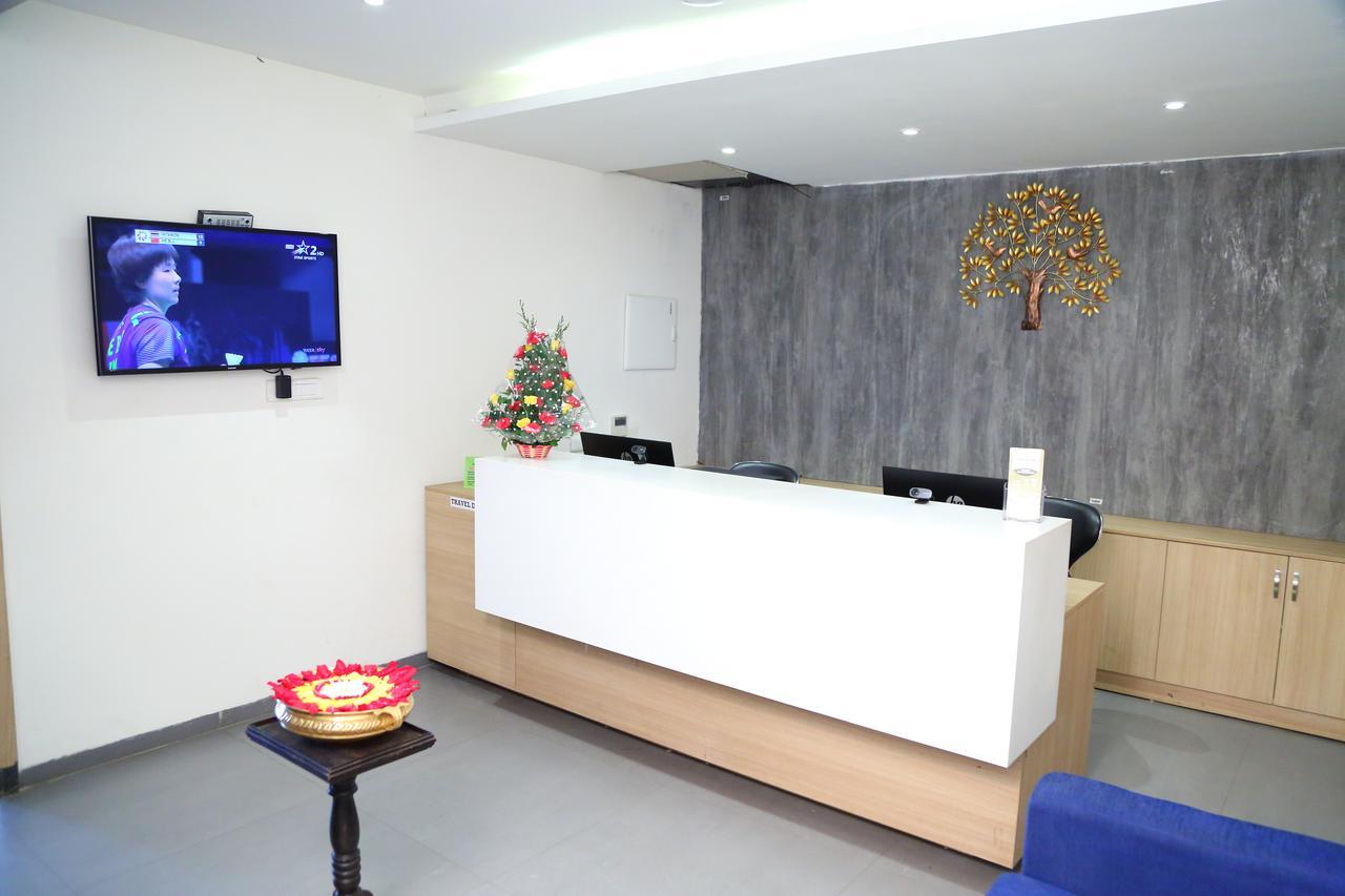Abhayaa Hotel Visakhapatnam Buitenkant foto