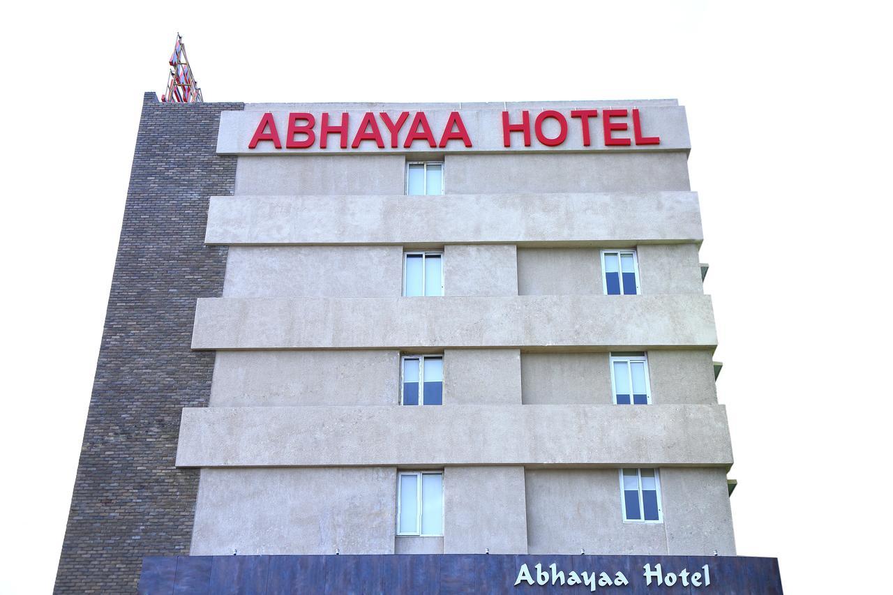Abhayaa Hotel Visakhapatnam Buitenkant foto
